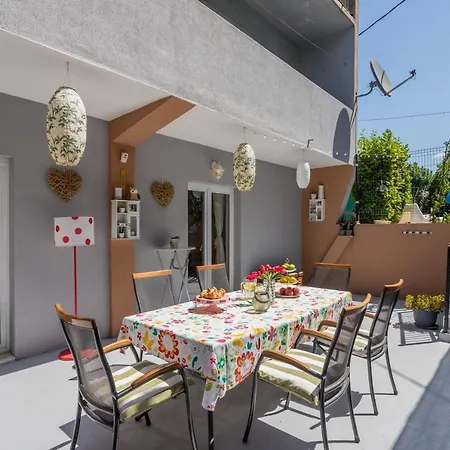 Dalmatian 230m2 With Pool And Garden Near The Old Town For Families Σπλιτ
