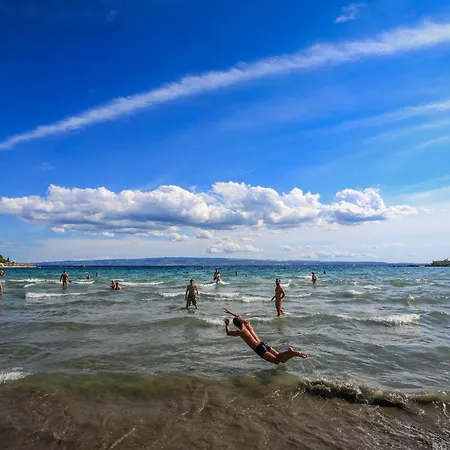 Dalmatian 230m2 With Pool And Garden Near The Old Town For Families 아파트