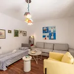 Lägenhet Dalmatian 230m2 With Pool And Garden Near The Old Town For Families