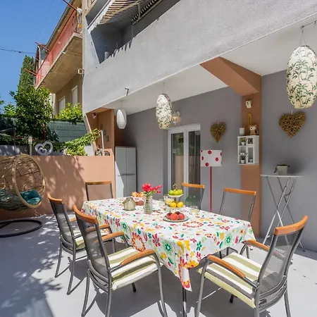 Apartment Dalmatian 230m2 With Pool And Garden Near The Old Town For Families *