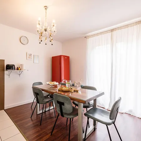 Dalmatian 230m2 With Pool And Garden Near The Old For Families *