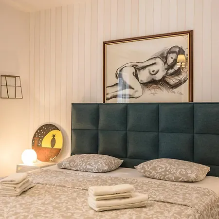 Apartmán Dalmatian 230m2 With Pool And Garden Near The Old Town For Families *