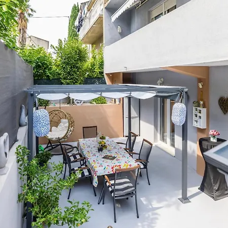 Dalmatian 230m2 With Pool And Garden Near The Old For Families *